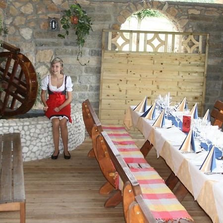 Landhotel Erhardt Bad Waltersdorf Ngoại thất bức ảnh