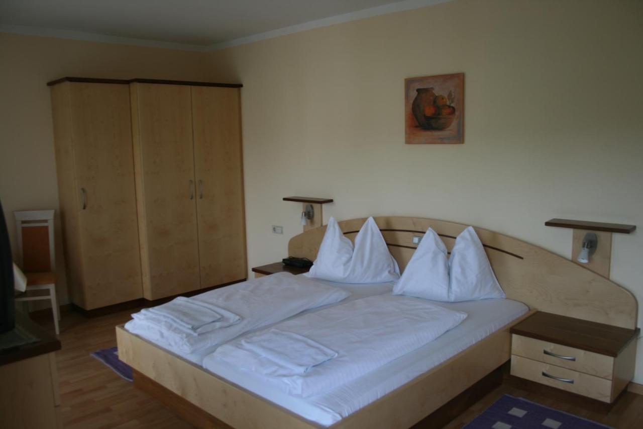 Landhotel Erhardt Bad Waltersdorf Ngoại thất bức ảnh
